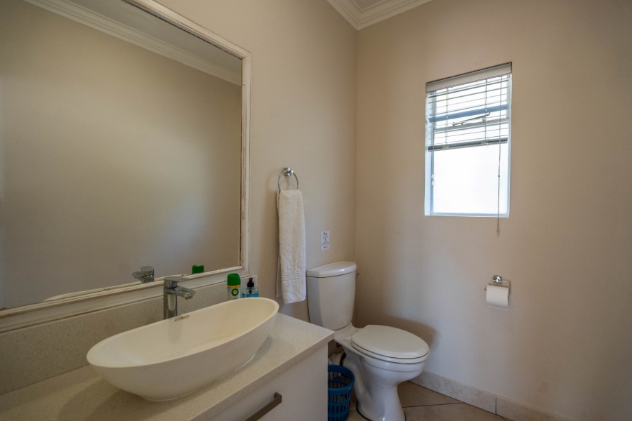 6 Bedroom Property for Sale in West Bank Eastern Cape